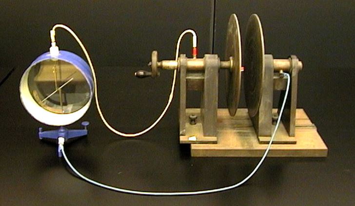 parallel plate capacitor